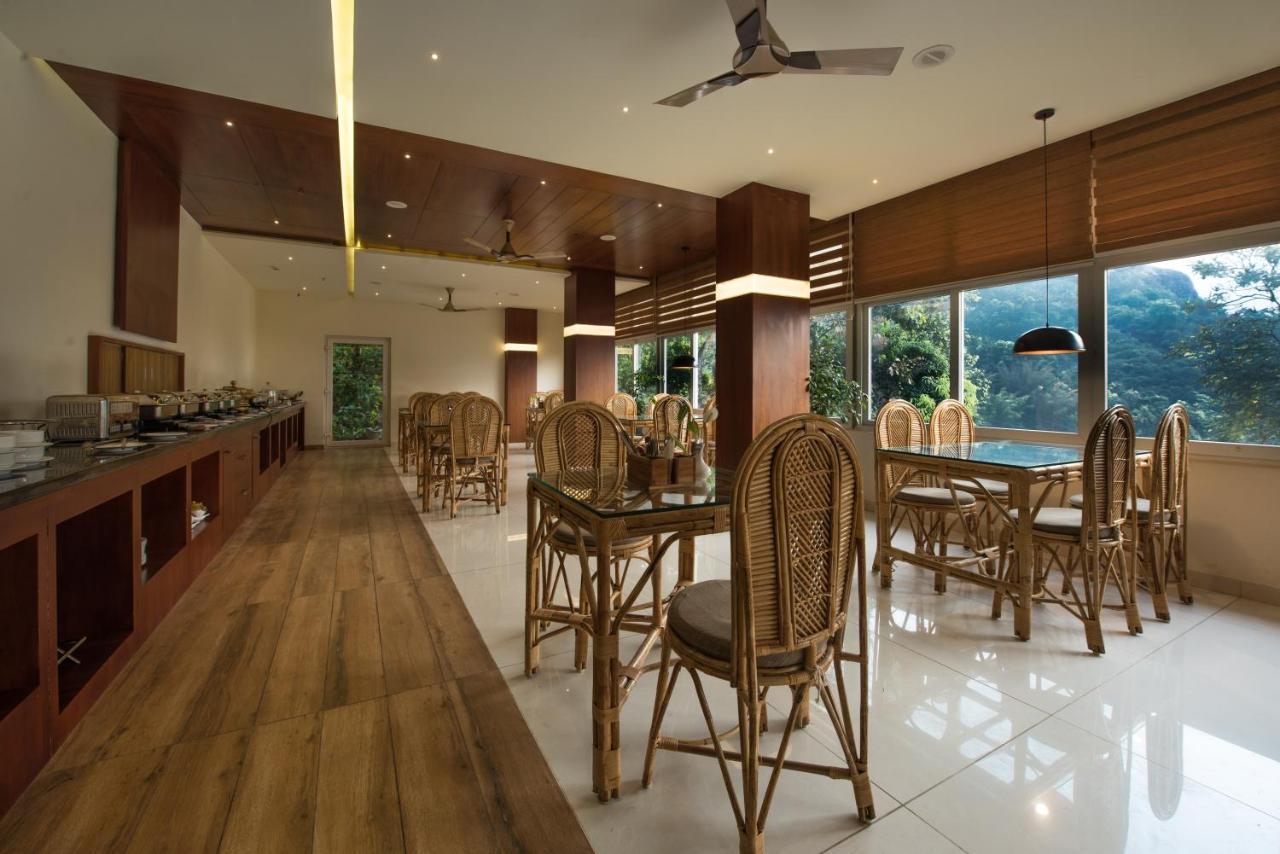 Trivers Resort Munnar Exteriör bild