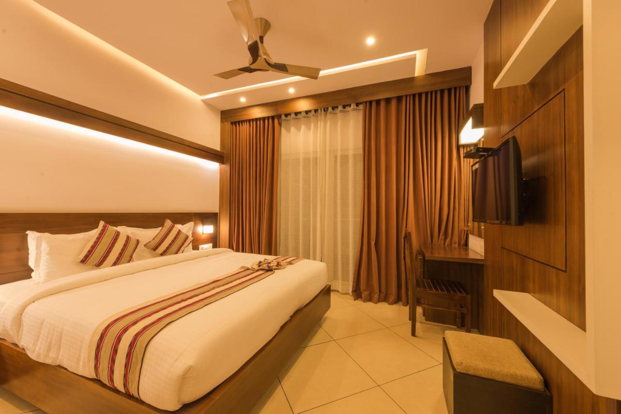 Trivers Resort Munnar Exteriör bild